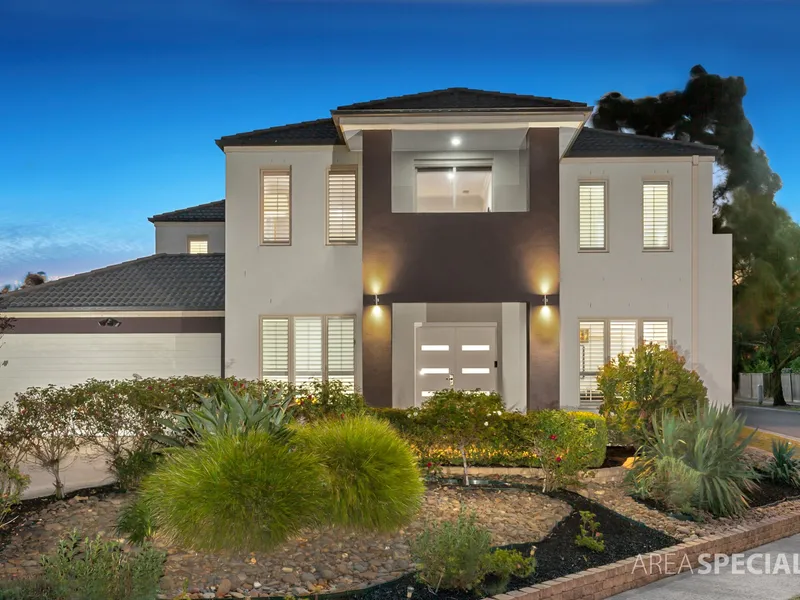 Spacious Family Gem in Lyndhurst!