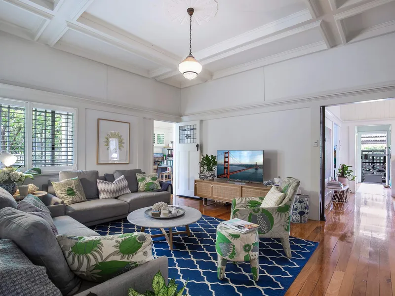 Large family character home + A/C