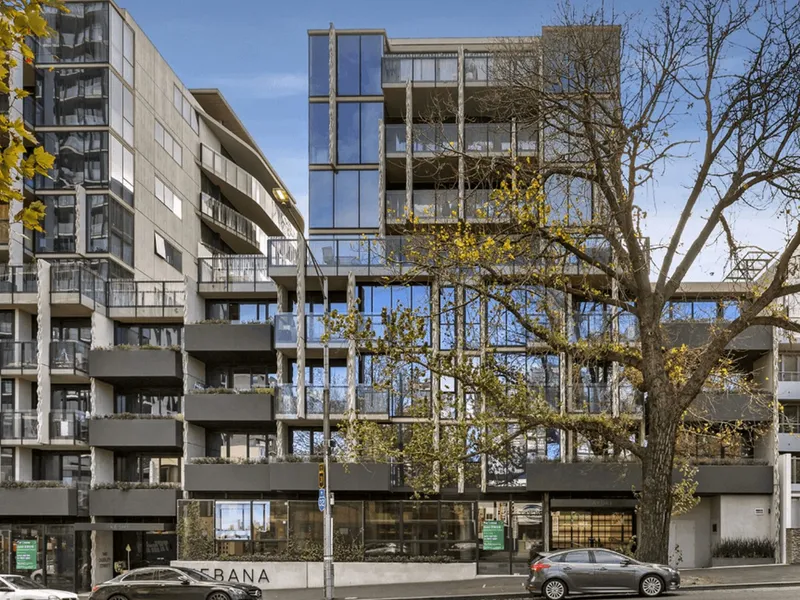 In The Heart of West Melbourne - Furnished Property
