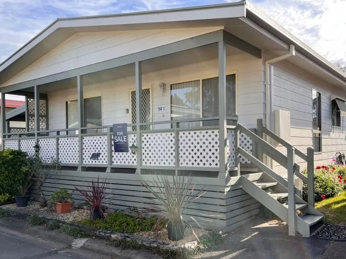 Quiet Nepean Shores Location