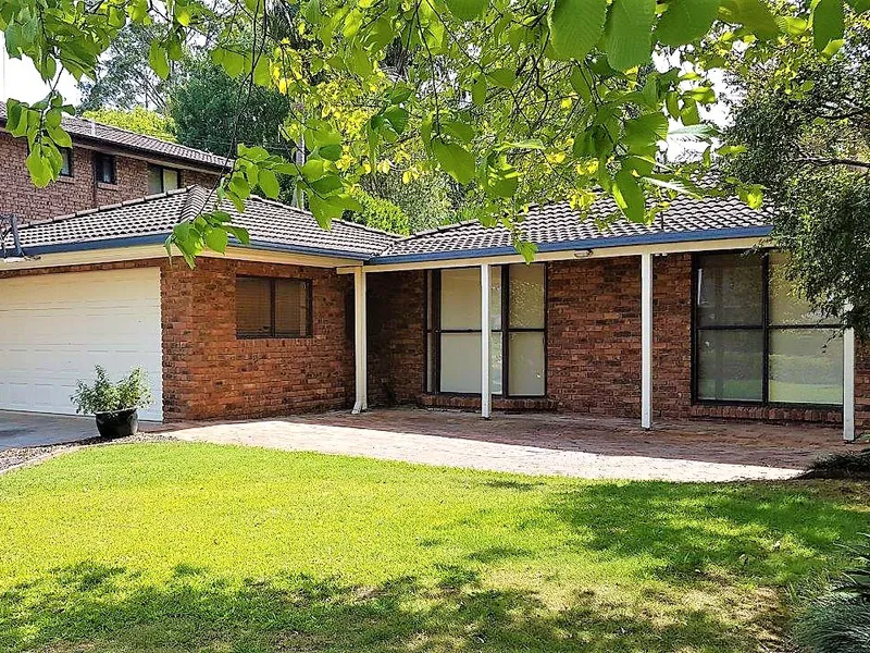 Cosy Family Home in Galston