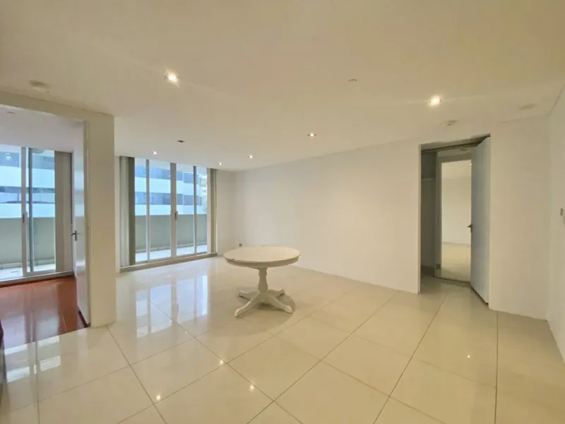 Perfectly Positioned 2 Bedroom Apartment