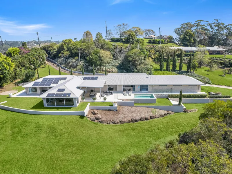 STYLE AND ELEGANCE WITH BREATHTAKING VIEWS