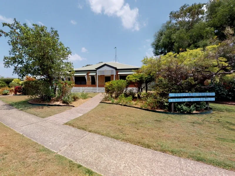 MAGNIFICENT BEACHFRONT RETIREMENT UNIT