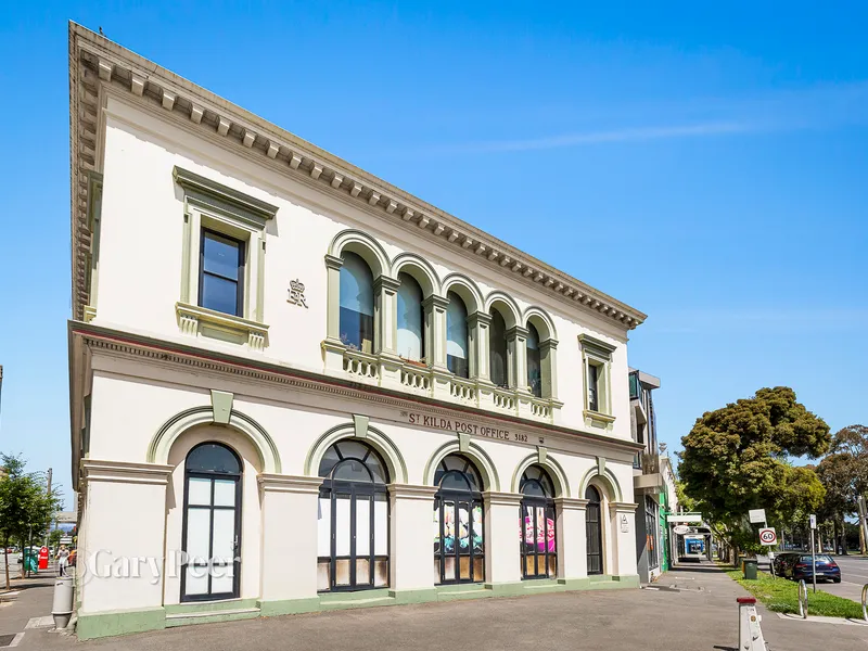 A unique apartment in an iconic locale