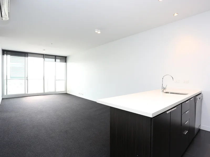 Great Location with City views and Transport at the door