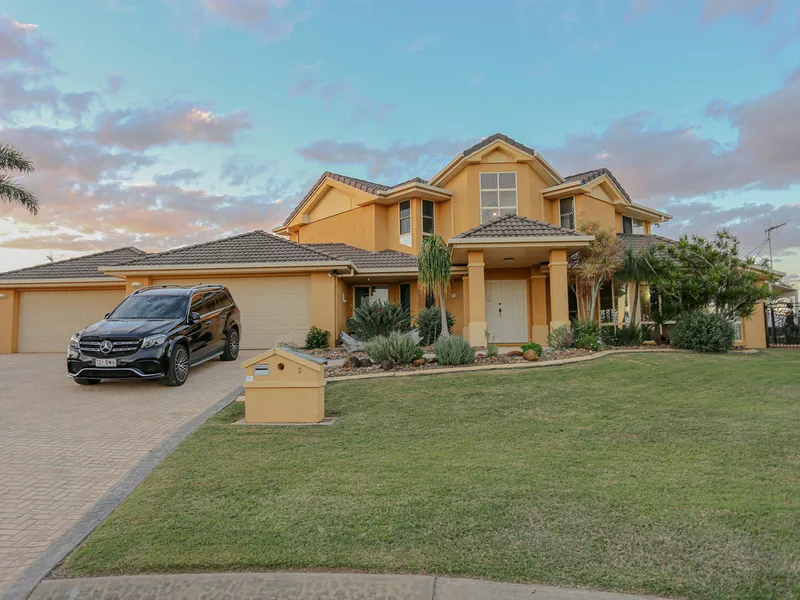 SPACIOUS COASTAL HOME ON THE 11th FAIRWAY