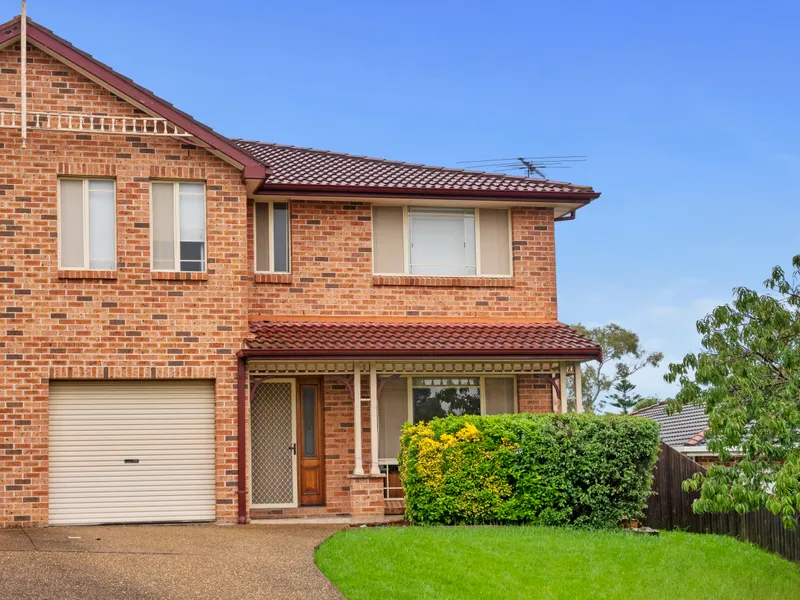FOR SALE BY OWNER OF RAY WHITE QUAKERS HILL JOSH TESOLIN