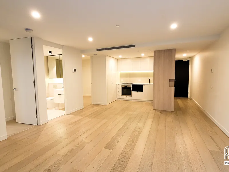 Two Bedrooms Apartment With Secure Parking In The Heart of South Yarra For Lease!