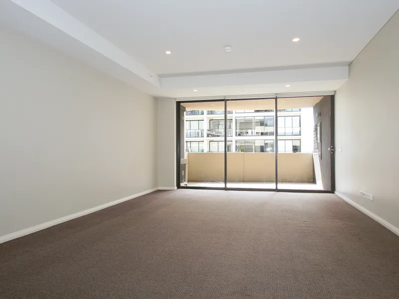 Modern & Spacious 2 Bedroom Apartment