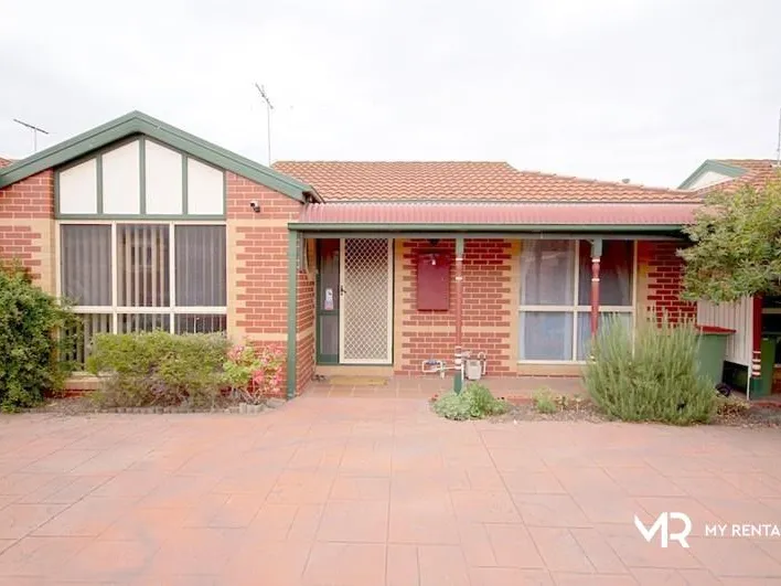 Cozy Freestanding Unit on Offer!