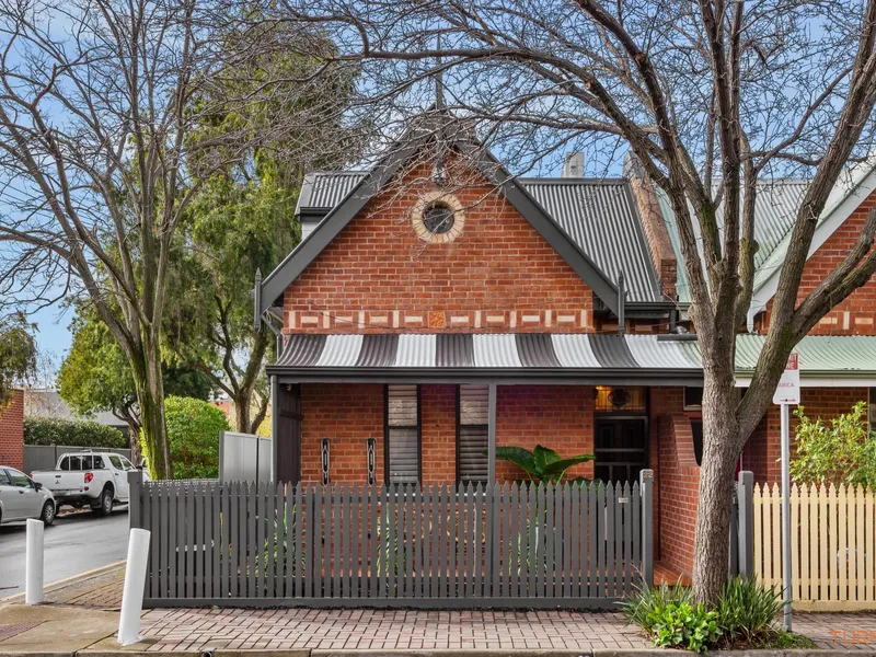 Gorgeous Character Cottage