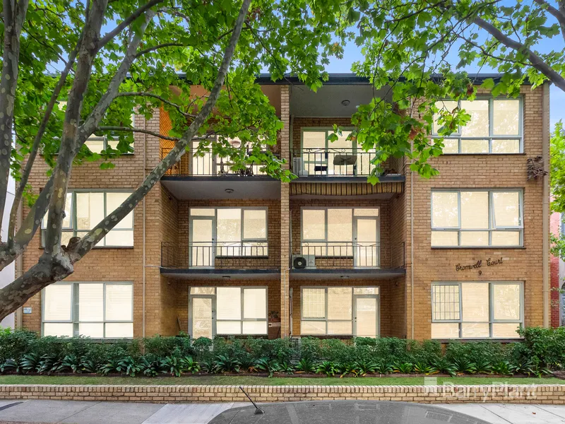 Elegant leafy apartment living.