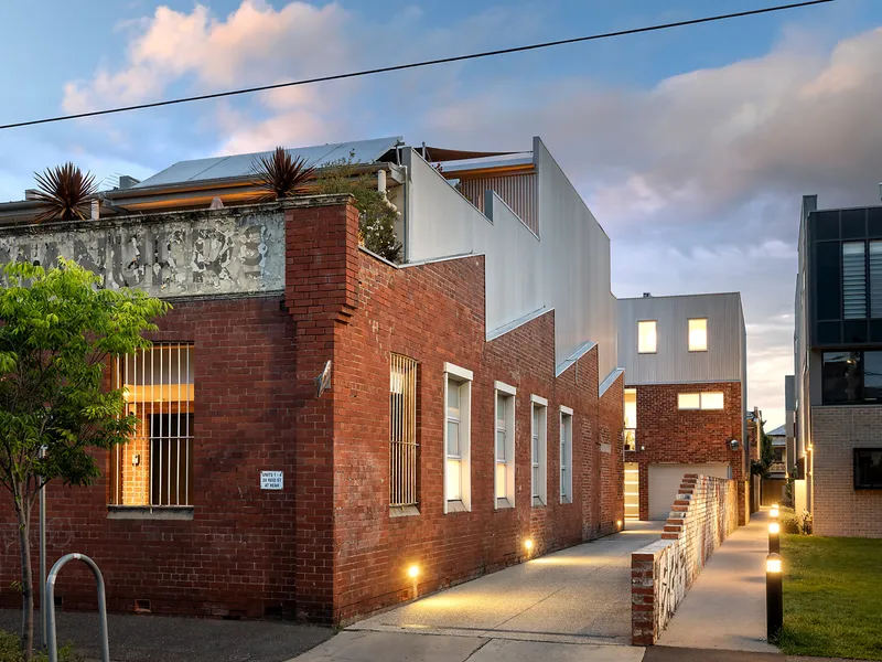 Secluded, elegant & supremely versatile, with CBD views