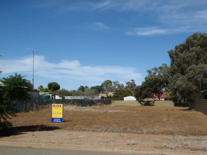IDEAL BUILDING ALLOTMENT WITH LOCATION