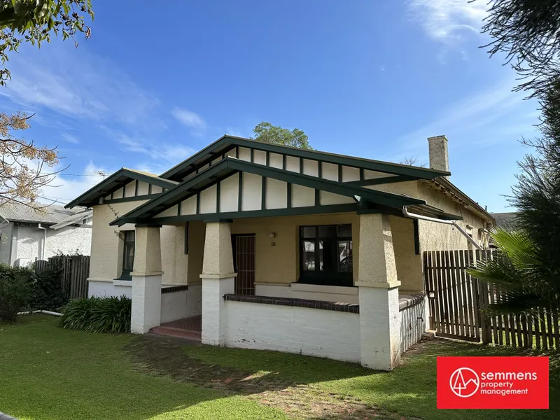 3 BEDROOM COTTAGE IN NAILSWORTH - PERIODIC LEASE.