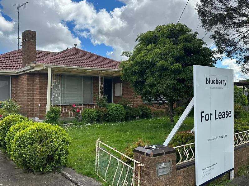 Family Home in Desirable neighborhood of East Thomastown