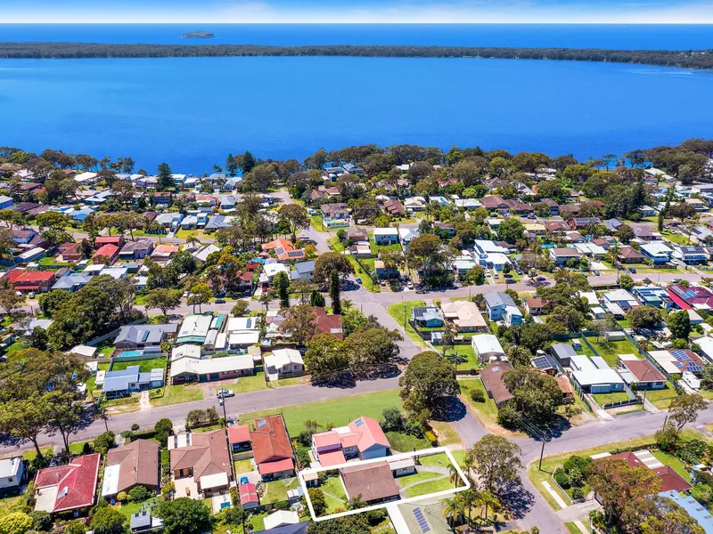 Double brick home close to lakeside