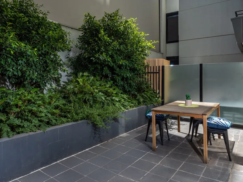 Private courtyard!