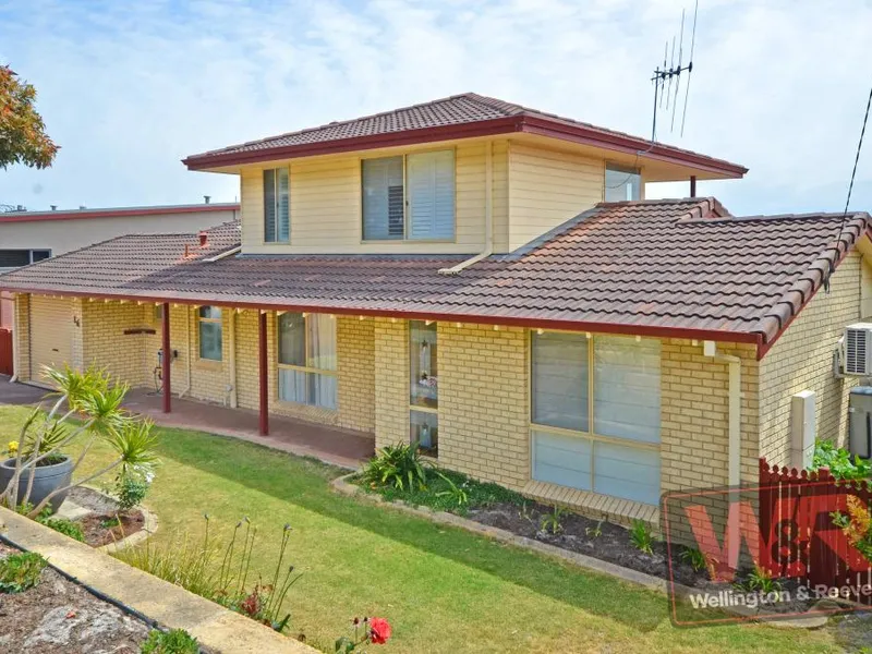 FABULOUS CENTRAL HOME WITH WATER VIEWS