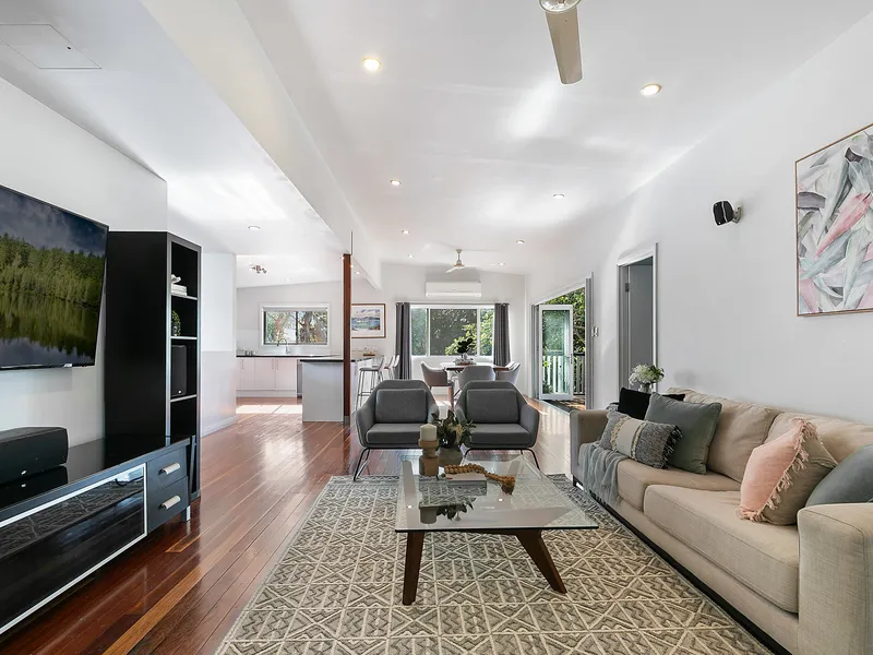 Charming entertainer in a highly sought-after location