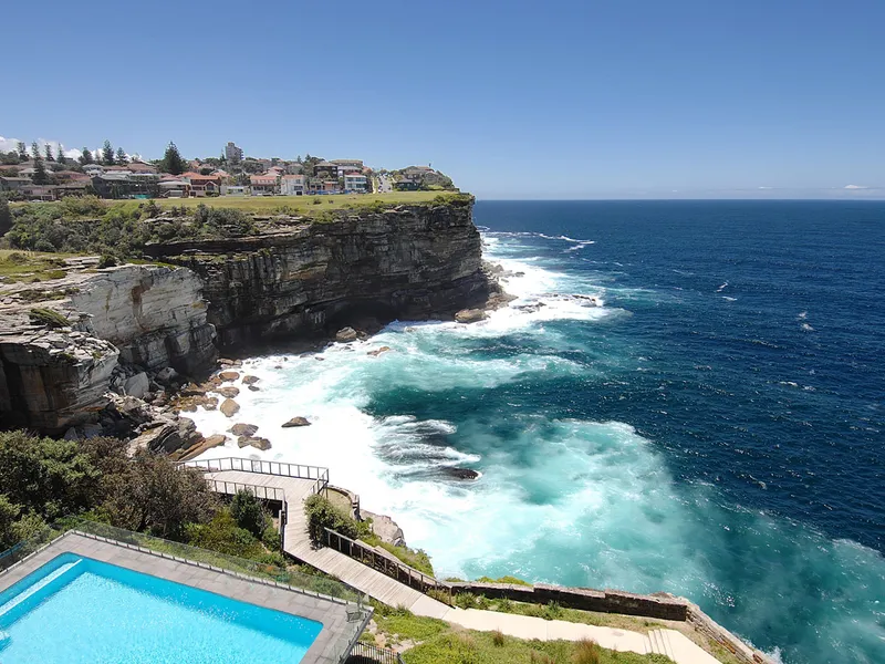 Unique Breathtaking Oceanfront Lifestyle