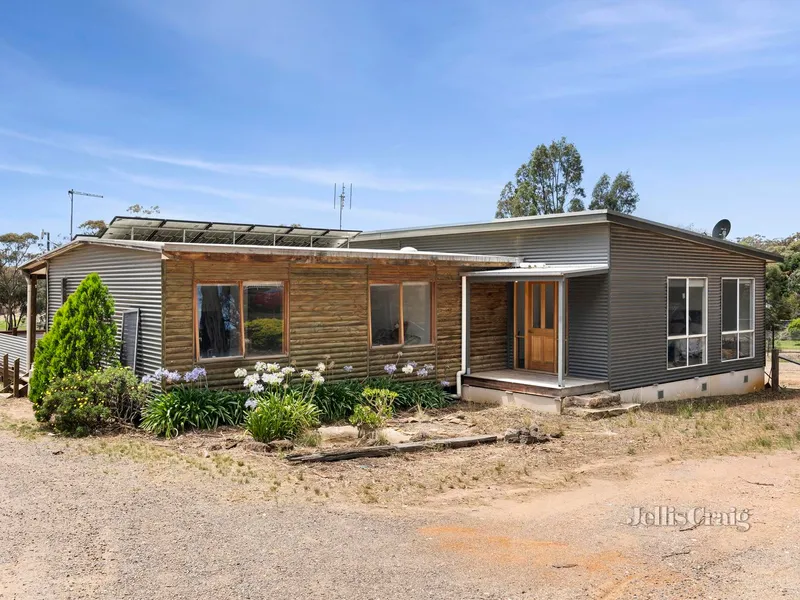 A whole lotta living in the sweet hamlet of Newstead