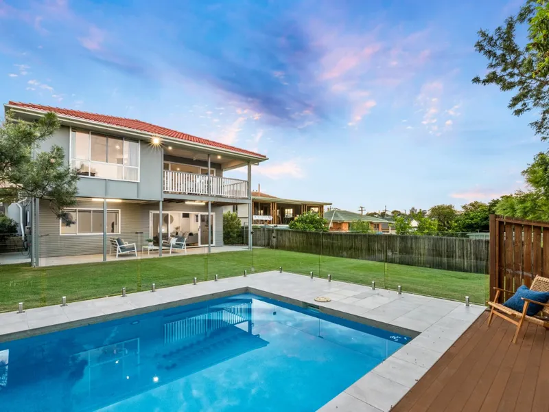 The ultimate family home with bay glimpses on 630sqm