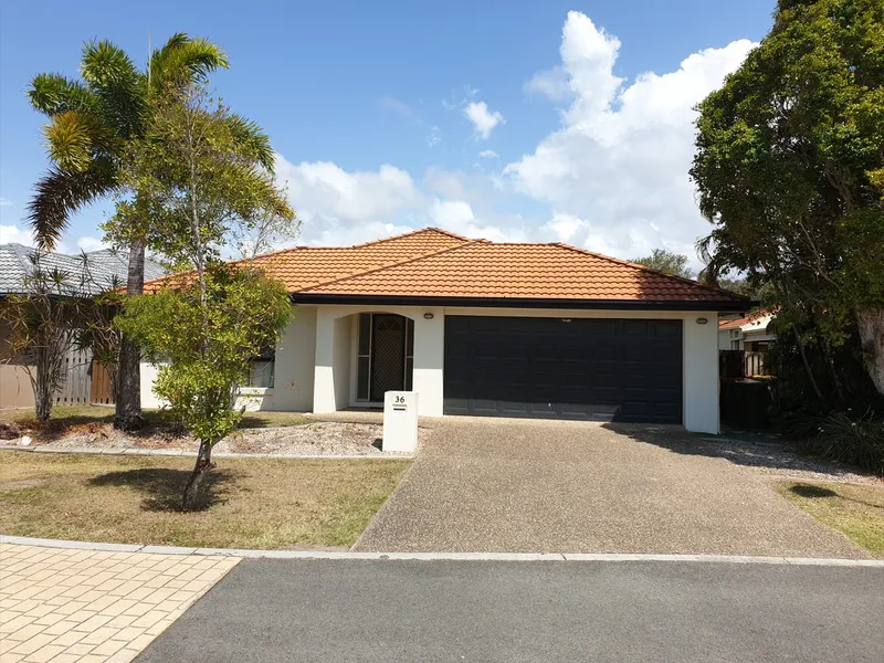 4 BEDROOM HOME IN BURLEIGH WATERS