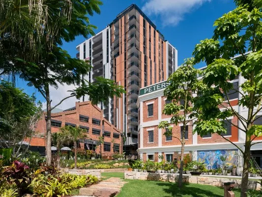 SPACIOUS ONE BEDROOM WITH MULTIPURPOSE ROOM UNFURNISHED APARTMENT IN WEST VILLAGE PRECINCT