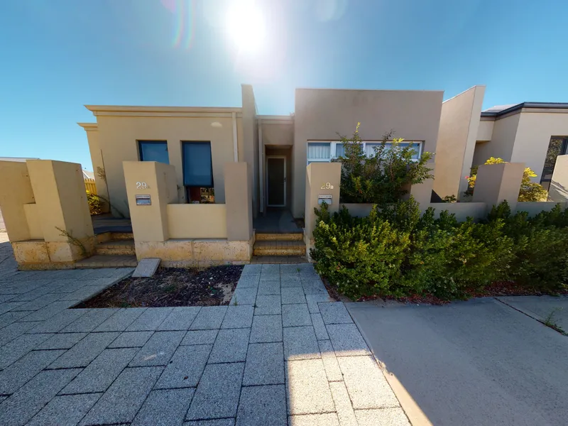 Contemporary Family Home Minutes from the Coast!
