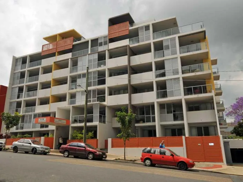 one bedroom apartment for rent in South Brisbane , available from 10/09/2021