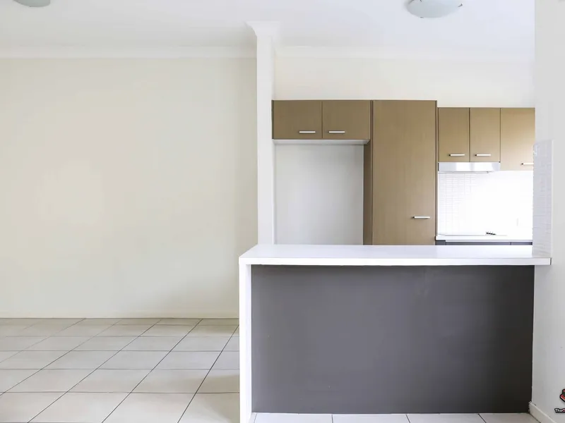 3-BEDDER, AIR-CONDITIONED UNIT WITH SPACIOUS CARPARK SPACES - AVAILABLE TO MOVE-IN ON 10/03/20