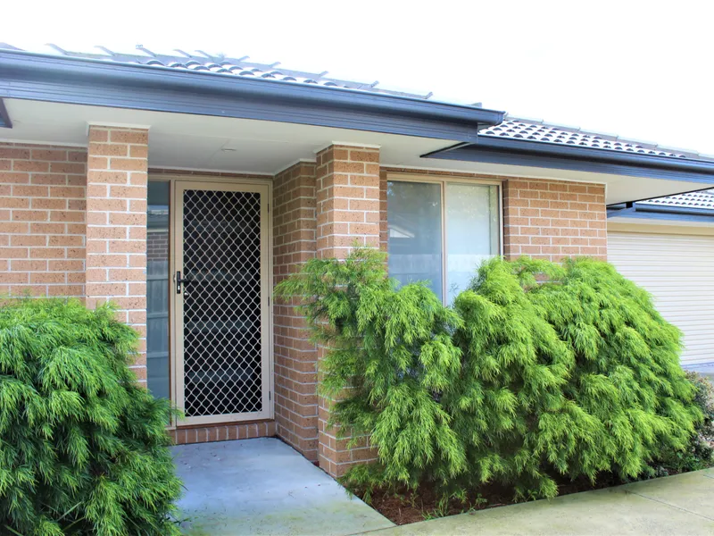 MODERN UNIT IN QUIET LOCATION!