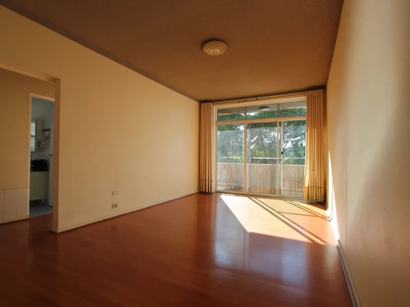 2 bedrooms 1 bathroom 1 carpark space