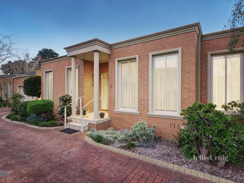 Modern Elegance with Courtyard Charm