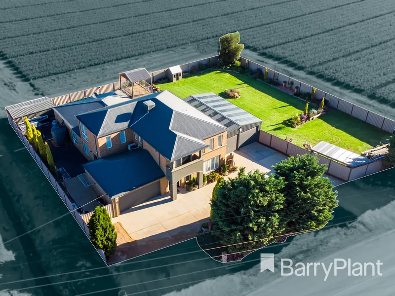 A unique opportunity in the Heart of Werribee South!