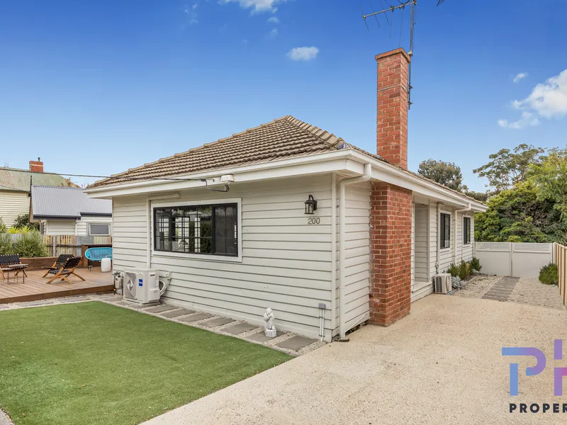 BEAUTIFUL TWO BEDROOM HOME IN BENDIGO CBD 