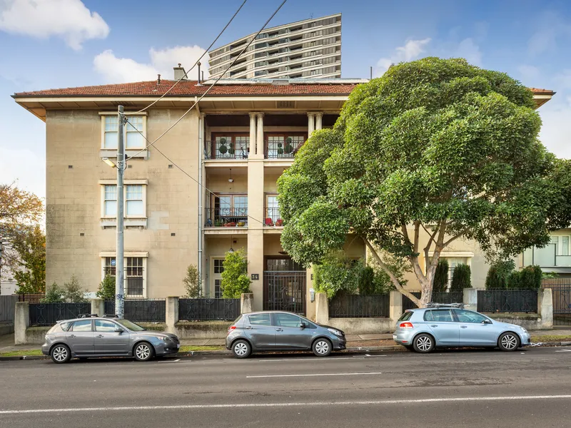 Boutique One Bedroom Apartment