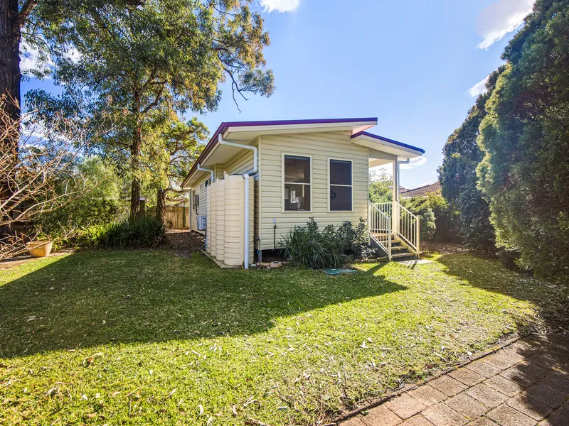 Charming One-Bedroom Serene Granny Flat
