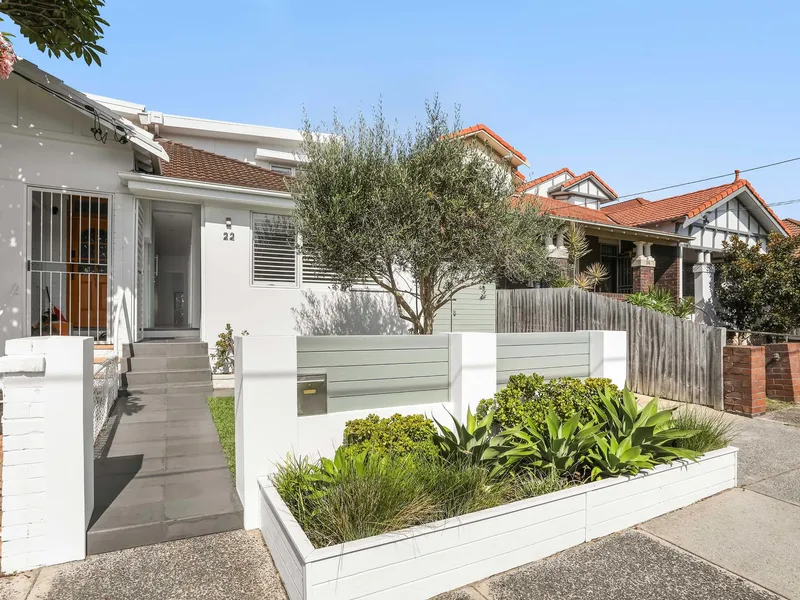 Designer Beach House With Landscaped Child-Friendly Gardens And A Prized North Bondi Address
