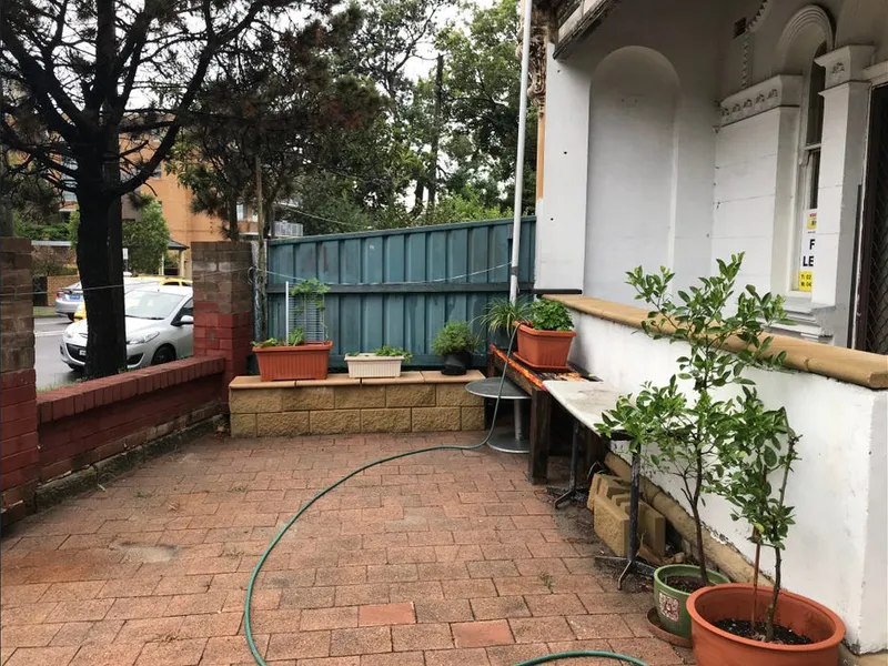 Old Style Apartment Close to Bondi Junction