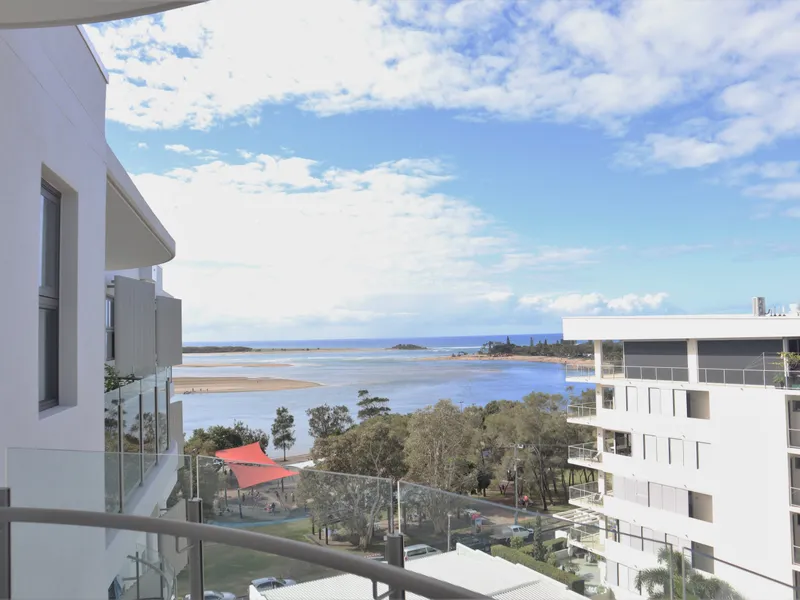 Top floor unit in The Cosmopolitan Cotton Tree