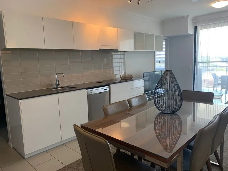 FULLY FURNISHED 2 BEDROOM APARTMENT