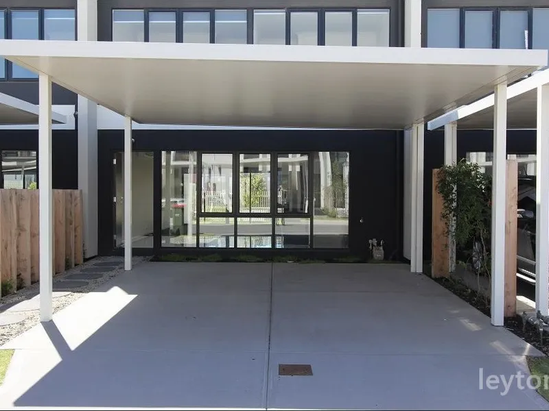 3 Bedroom house near Springvale Central