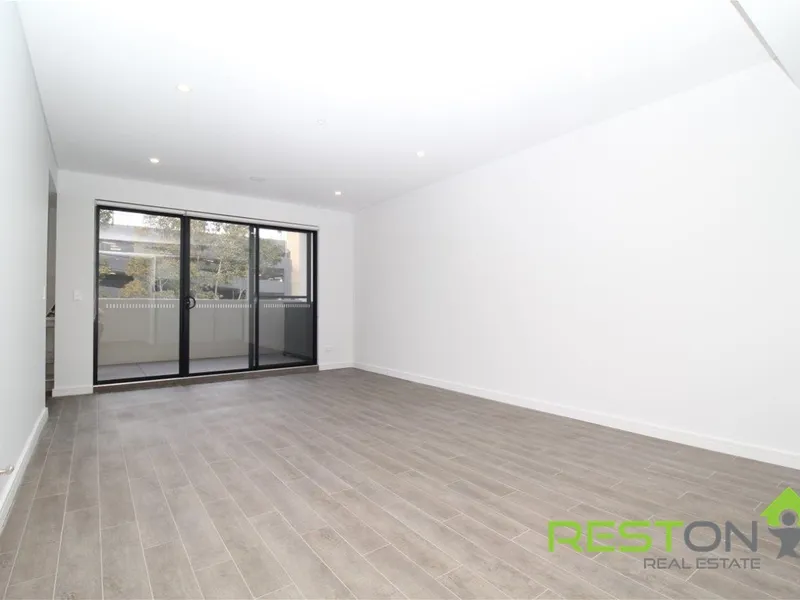 BRAND NEW LUXURY APARTMENT
