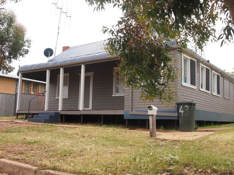 Ray White Condobolin