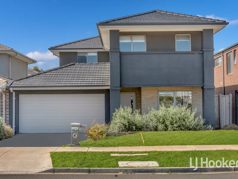 Your family will love living in this house and neighbourhood!