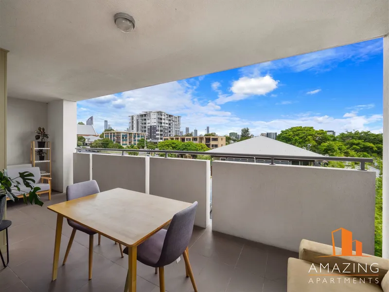 Spacious and bright with a great balcony!