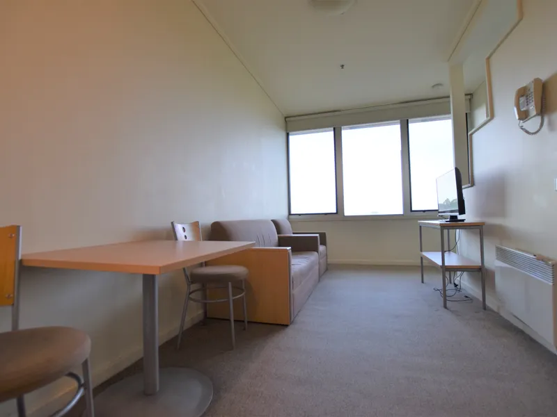 In the heart of Carlton this furnished 1 bedroom with Gym & Swimming pool